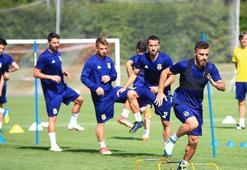 Phillip Cocu futbolcuların pestilini çıkardı
