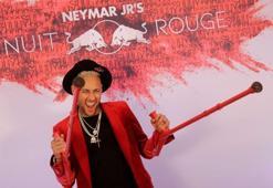 Neymar'dan sakatlığa rağmen çılgın parti