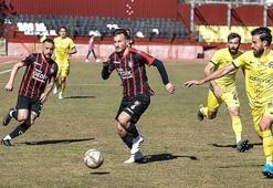 Play-Off yarışındaki Uşakspor, Isparta 32 Spor deplasmanında