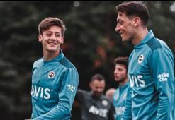 Fenerbahçe'de Mesut Özil'den Arda Güler paylaşımı!