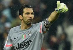 Son dakika! Gianluigi Buffon transfer için Paris'te!