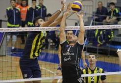 Fenerbahçe lidere direnemedi