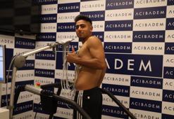 Beşiktaş Oğuzhan Akgün'e resmi imza attırdı