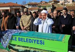 Osman Çakmak'ın annesi son yolculuğuna uğurlandı