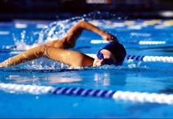 Yüzücülerden 19 madalya