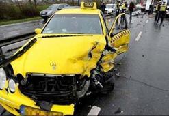 Yunanistanlı futbolcular trafik kazası geçirdi