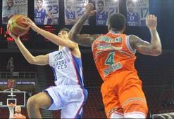 Anadolu Efes 89-83 Banvit