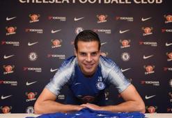Barcelona Cesar Azpilicueta'ya iki yıllık sözleşme teklif etti