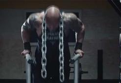 Dwayne Johnson gençlere taş çıkardı!