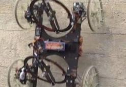 Duvara tırmanan robot!
