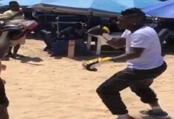 Asamoah Gyan'dan yumruk şov...