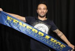 Fenerbahçe'de deprem! Valbuena'dan ayrılık mesajı