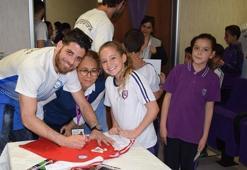 Nilüferli hentbolcular öğrencilerle buluştu