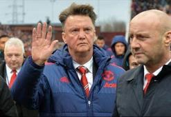 VAN GAAL ERİYOR! Stoke City 2-0 Manchester United