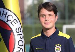 Fenerbahçe genç futbolcusu Utku Büyükköse ile yollarını ayırdı
