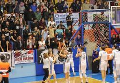 Hatay Büyükşehir Belediyespor: 74 - Reyer: 54
