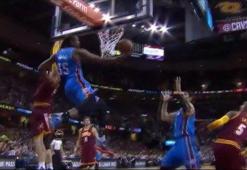 NBA'de gecenin en iyi 3. hareketi!