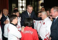 Cumhurbaşkanı Recep Tayyip Erdoğan Erdoğan, down sendromlu sporcuları kabul etti