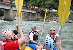 Osman Aşkın Bak Fırtına deresinde rafting yaptı