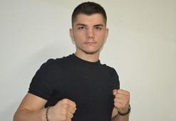Enes Refik Çiftçi, Dünya şampiyonluğu için ringe çıkıyor