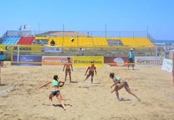 FIVB Plaj Voleybolu Dünya Turu'nda müsabakalar başladı