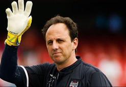 Rogerio Ceni futbolu bıraktı