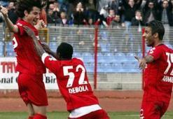Tavşanlı zirveye tutunuyor: 1-1