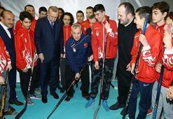 Erzurum'da buz hokeyi heyecanı