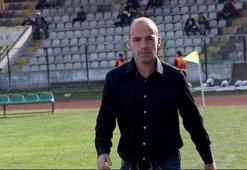 Annesini kaybetti maça çıktı!