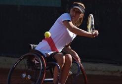 Tekerlekler, tenis için döndü!
