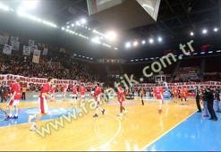 Galatasaray taraftarından protesto
