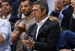 Ali Koç, İzmir Marşı'na alkışlarıyla eşlik etti!