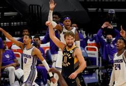 NBA'de Indiana, Domantas Sabonis'i 6 oyunculu takasla Sacramento'ya gönderdi