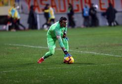 Galatasaray'da Muslera ile Maicon kısa süreli tartıştı!