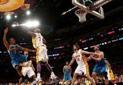 Lakers'a evinde şok: 100-109