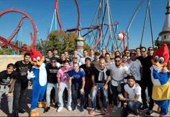 Barcelonalı futbolcular lunaparkta