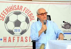 Şenes Erzik'e büyük onur
