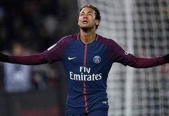 Brezilyalı yıldız Neymar İspanyol basınının gündeminde
