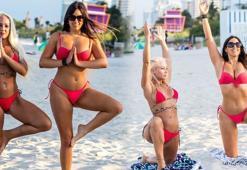 Kadın hakem Claudia Romani sahilde yoga yaptı!
