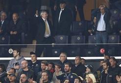 Fenerbahçe - Galatasaray derbisinde şeref tribününde yaşananlar!