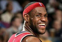 Lebron James Livepool'a ortak oldu