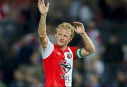 Kuyt affetmedi!