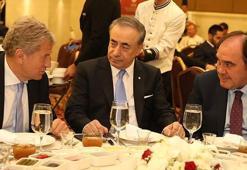TFF Başkanı Yıldırım Demirören'den futbol ailesine iftar