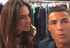 Ronaldo, V.S meleği ile birlikte!