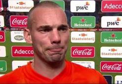 Sneijder'i üzdük! Gözyaşlarını zor tuttu!