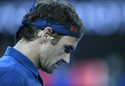 Son iki yılın şampiyonu Roger Federer'den Avustralya Açık'a veda!