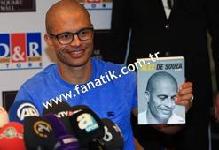 İstanbul'da Alex de Souza izdihamı!