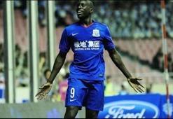 Prandelli, Demba Ba'nın hocası oluyor!