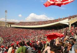 Tebriz'de "Ne Mutlu Türk'üm Diyene" tezahüratı