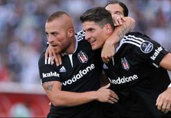 Sahne sırası Gomez'de